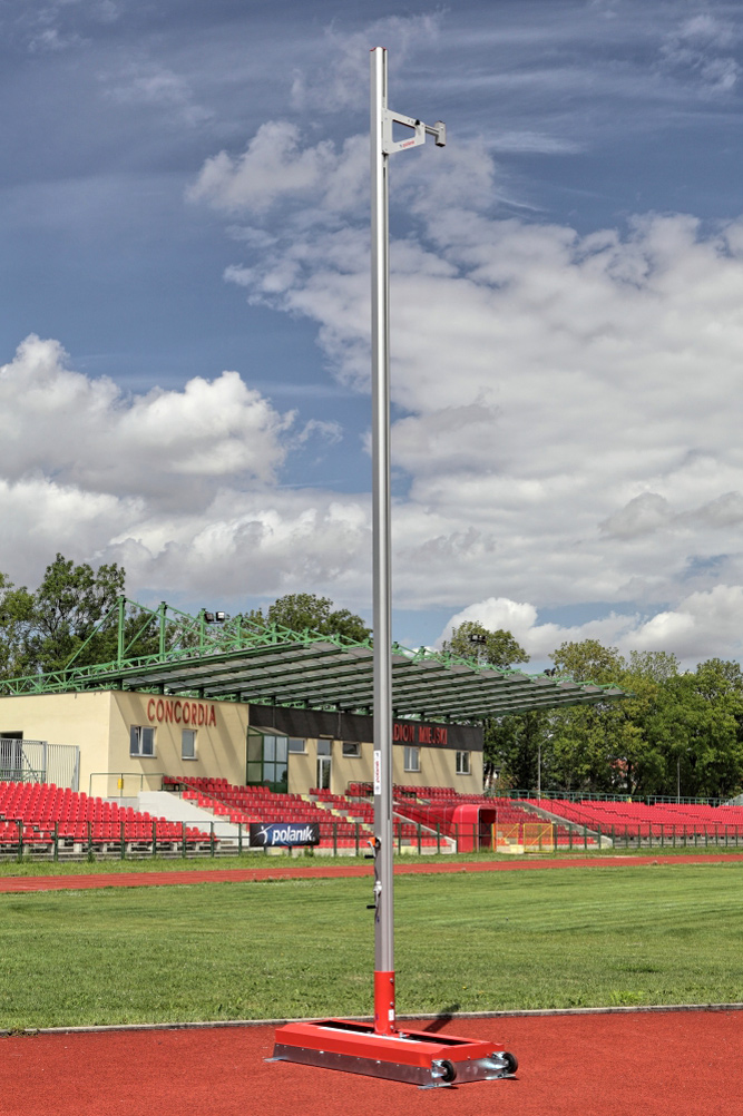 Стойки для прыжков в высоту с шестом (соревновательные с табло) Polanik ...