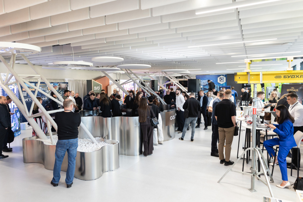 Interatletika-na-lviv-build-forum-innovatsii-dlya-suchasnikh-prostoriv-04