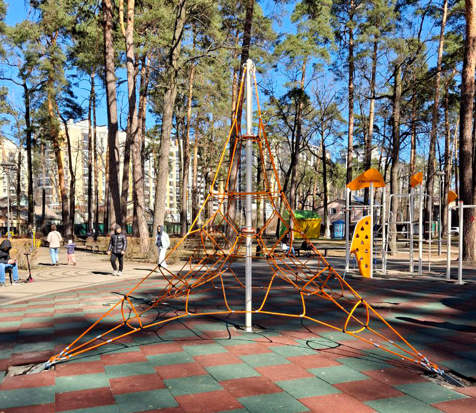Interatletika-onovleniy-maydanchik-vid-interatletika-koli-gra-tse-rozvitok-02