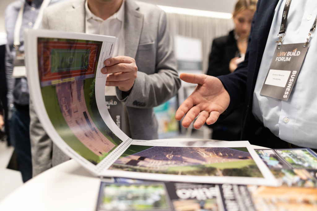 Interatletika-na-lviv-build-forum-innovatsii-dlya-suchasnikh-prostoriv-08