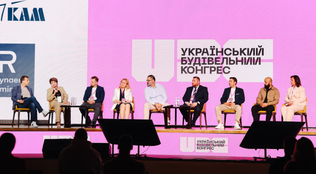 InterAtletika-uchasnitsya-ukrainskogo-budivelnogo-kongresu-04